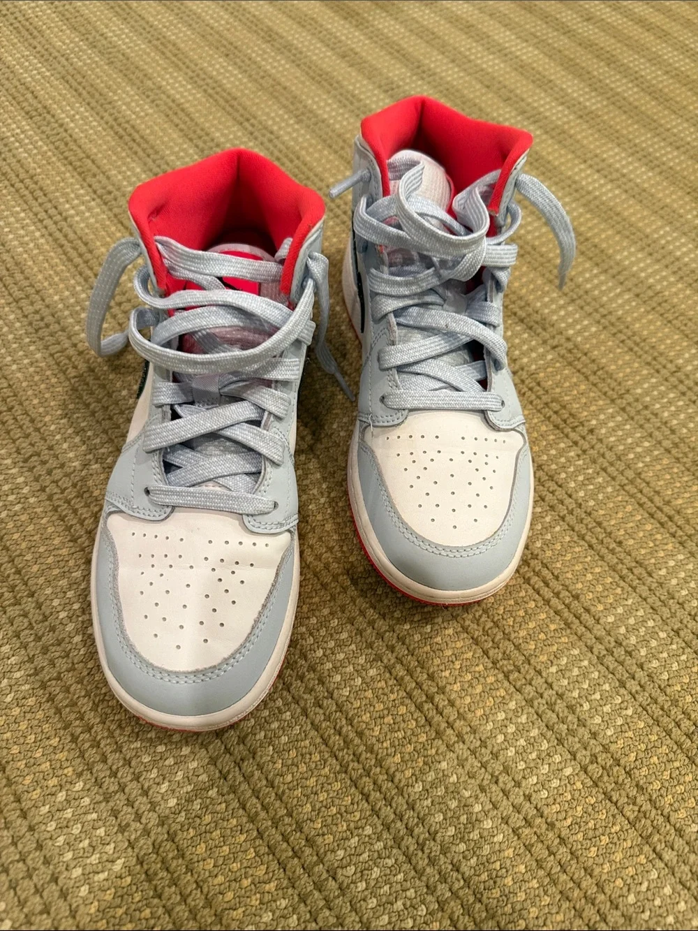 Jordan Kids High-Top Sneakers in Light Gray and Red